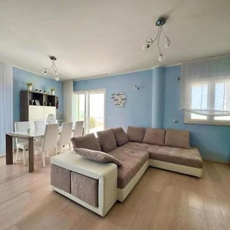 Sigis House - Independent Apartment Sea View Fiumicino Buitenkant foto