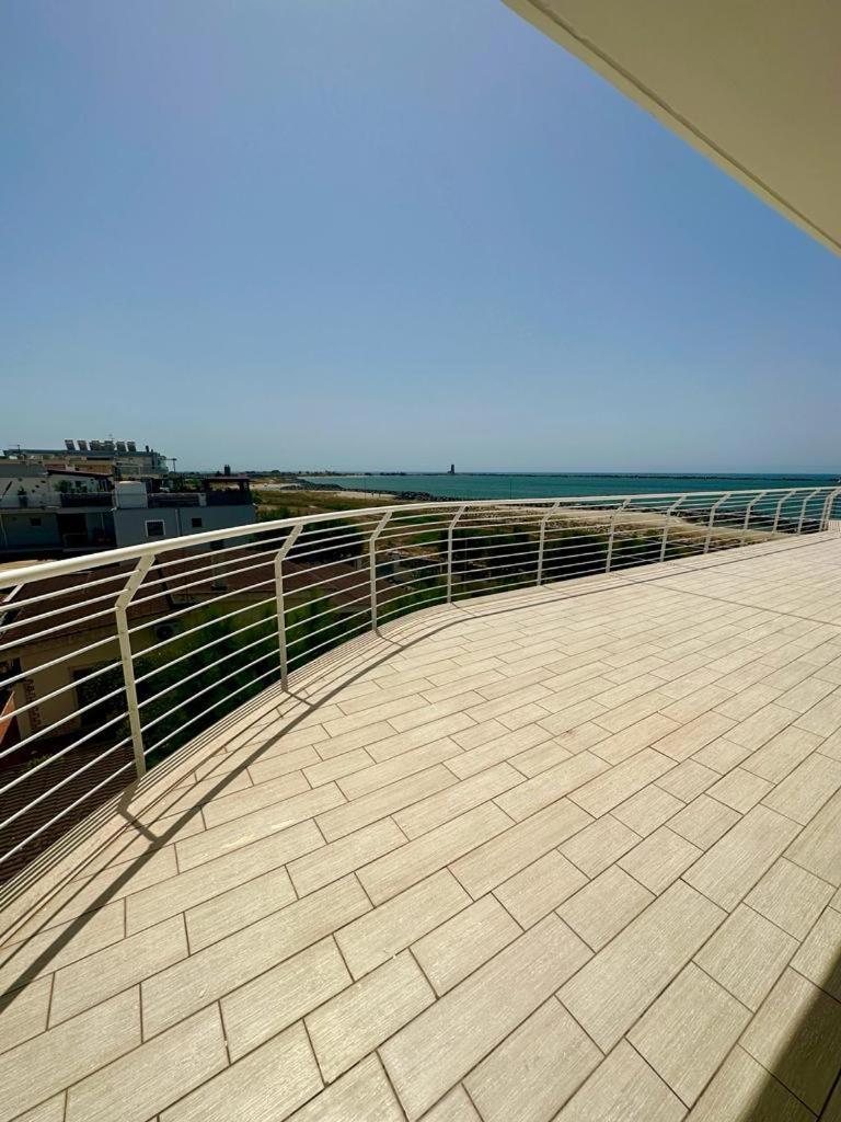 Sigis House - Independent Apartment Sea View Fiumicino Buitenkant foto