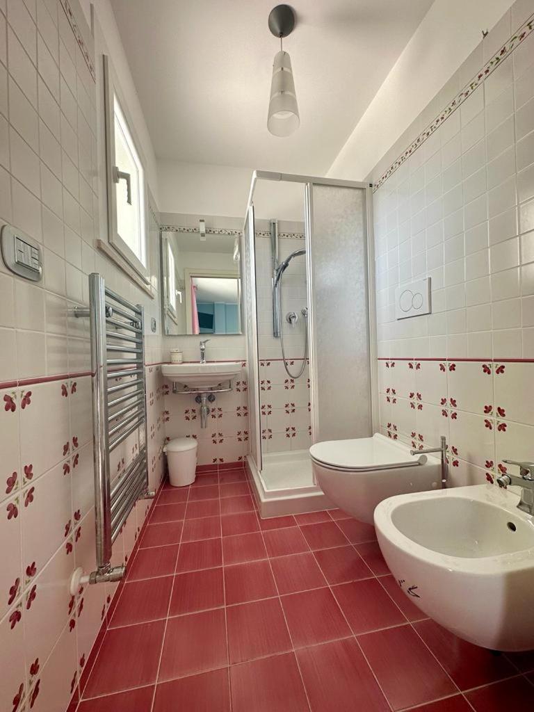 Sigis House - Independent Apartment Sea View Fiumicino Buitenkant foto