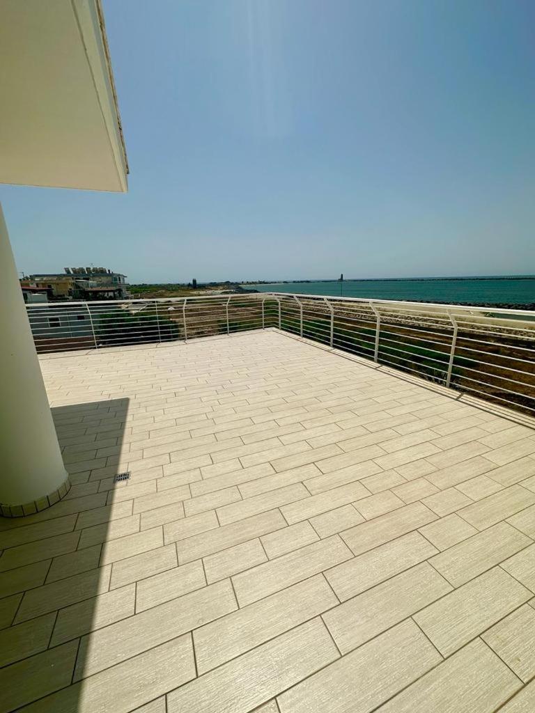 Sigis House - Independent Apartment Sea View Fiumicino Buitenkant foto